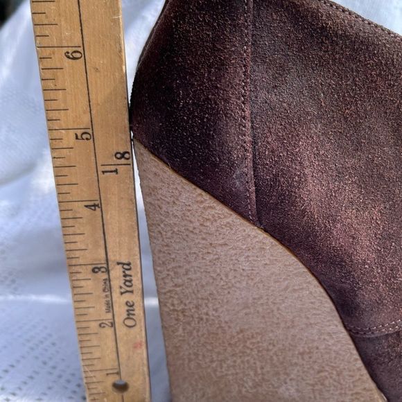 ENZO ANGIOLINI  EAFLORY suede wedge booties rubber‎ wedges - Picture 4 of 14